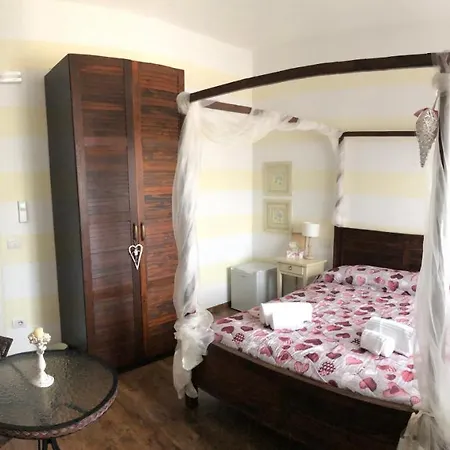 Le Notti Di Giulietta Konukevi 3*